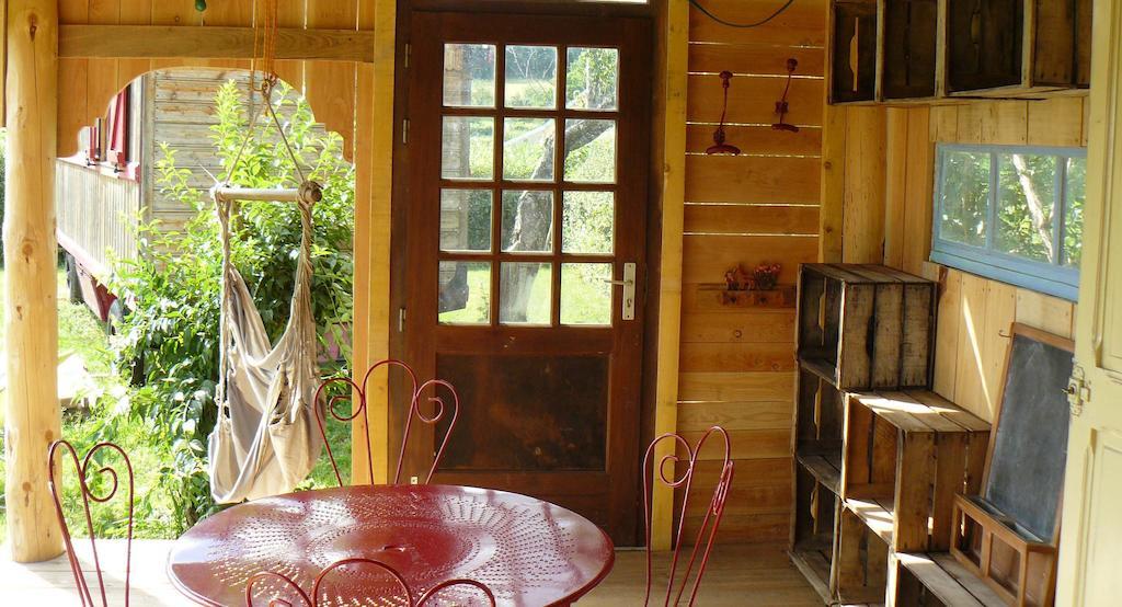 La Roulotte De La Fay Holiday home *