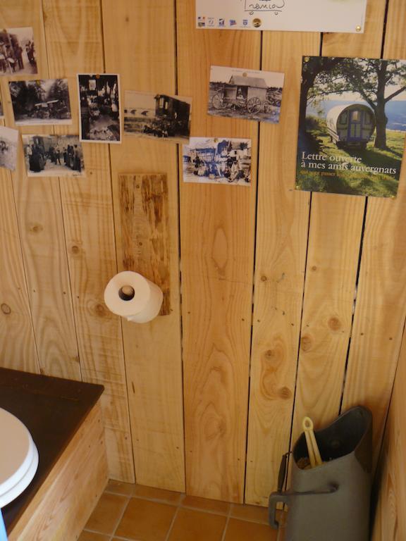 Holiday home La Roulotte De La Fay Dompierre-les-Ormes